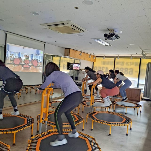 헬스장 이미지